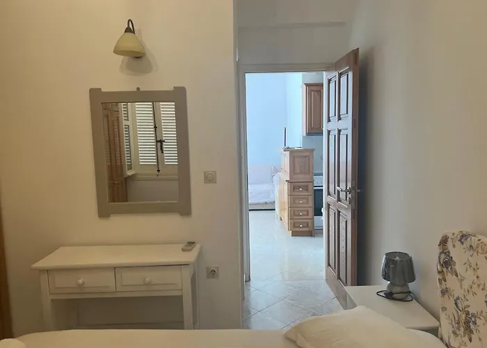 펜션 Peaceful House Naxos City
